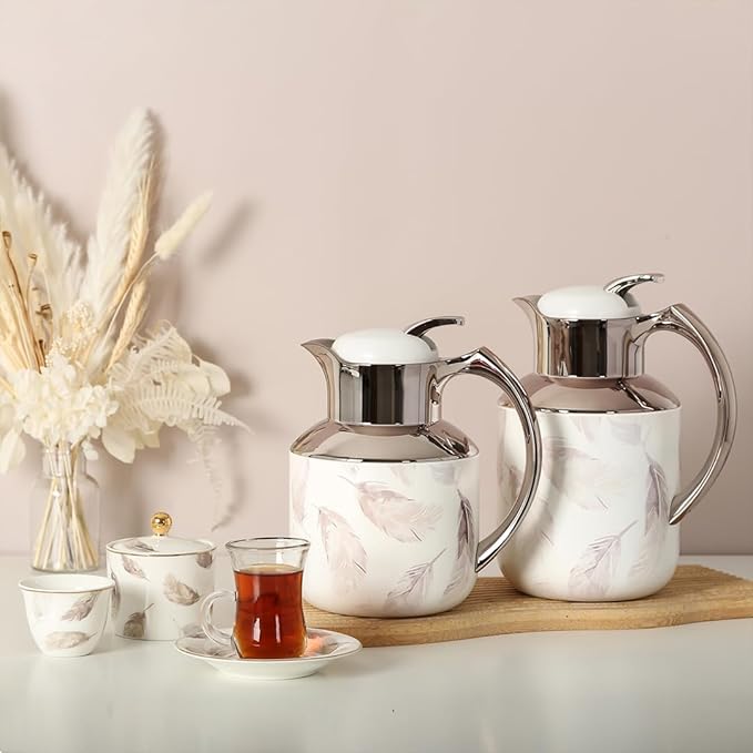 Arabic Coffee & Tea Serving Set with 0.5L + 1L Vacuum Flasks – White & Champagne Gold – Glass Liner, Stainless Steel, 6 Porcelain Cups, Saucers, Sugar Bowl – Ramadan Majlis Gift